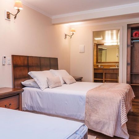 Suites Refugio Do Vale 格拉玛多 外观 照片