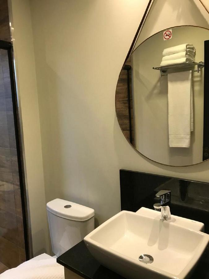 Suites Refugio Do Vale 格拉玛多 外观 照片