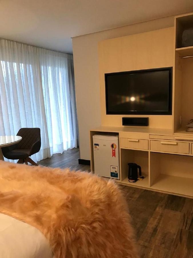 Suites Refugio Do Vale 格拉玛多 外观 照片